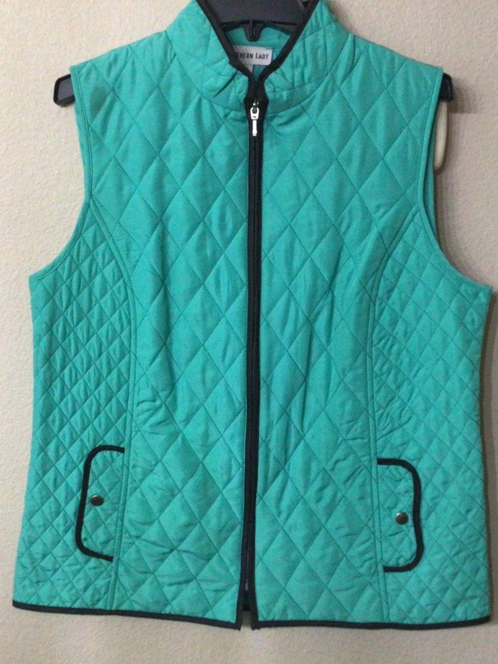 Southern lady turquoise zip up vest. Size medium. Excellent shape
